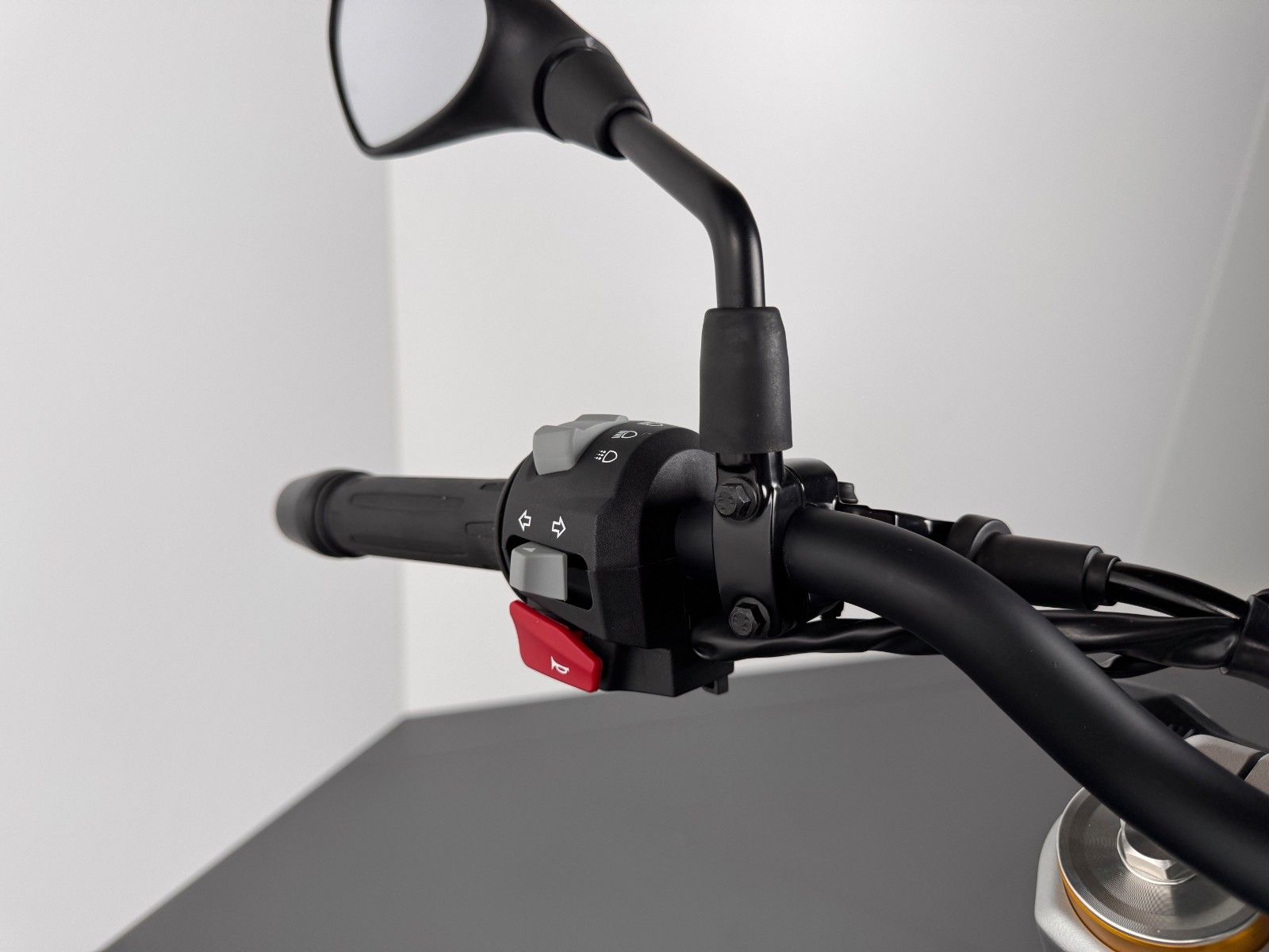 Fahrzeugabbildung BMW G310 R *NEUWERTIGER ZUSTAND