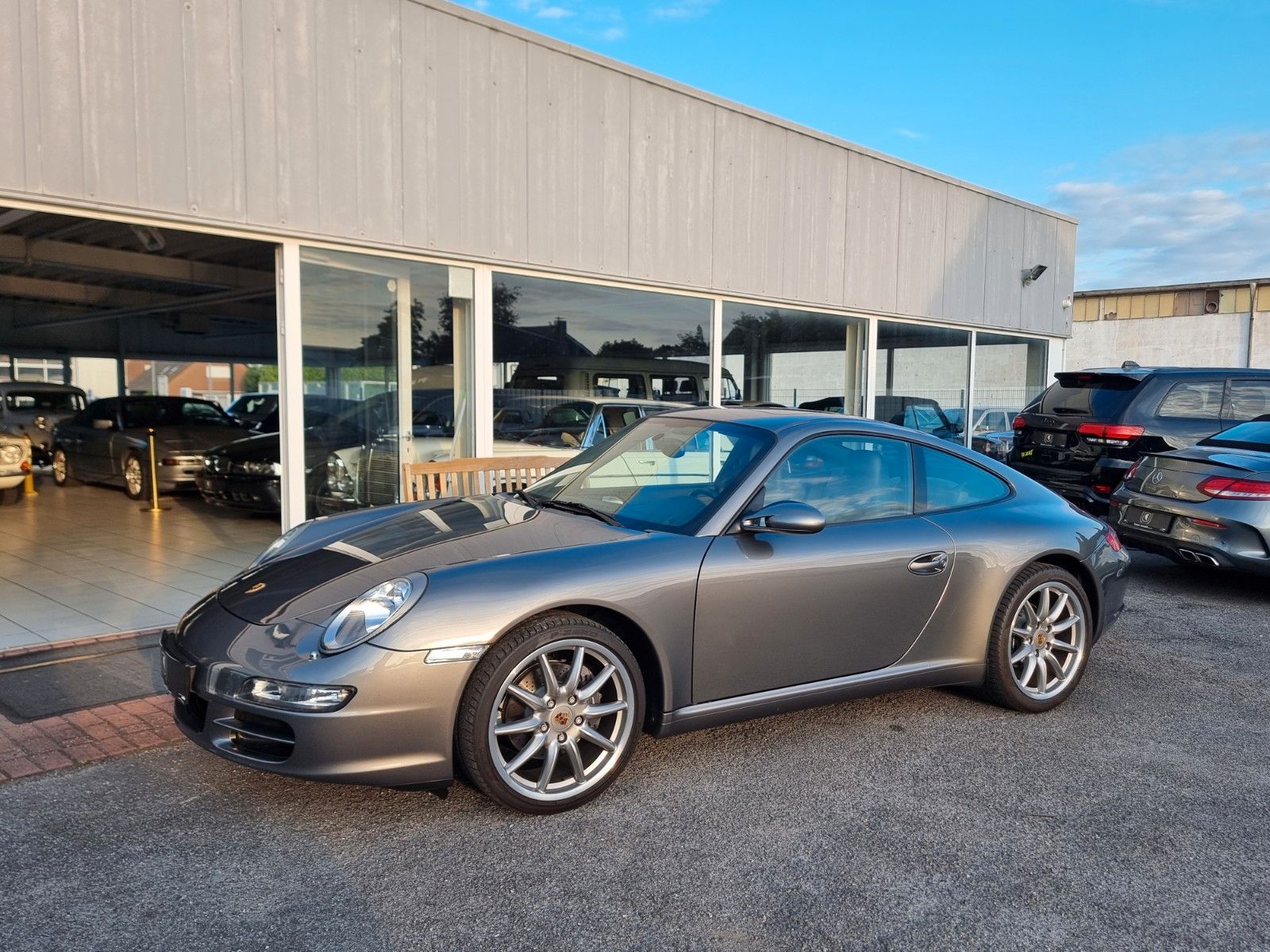 Fahrzeugabbildung Porsche 997 Carrera/Dt./Historie/Meteor Grau/Top