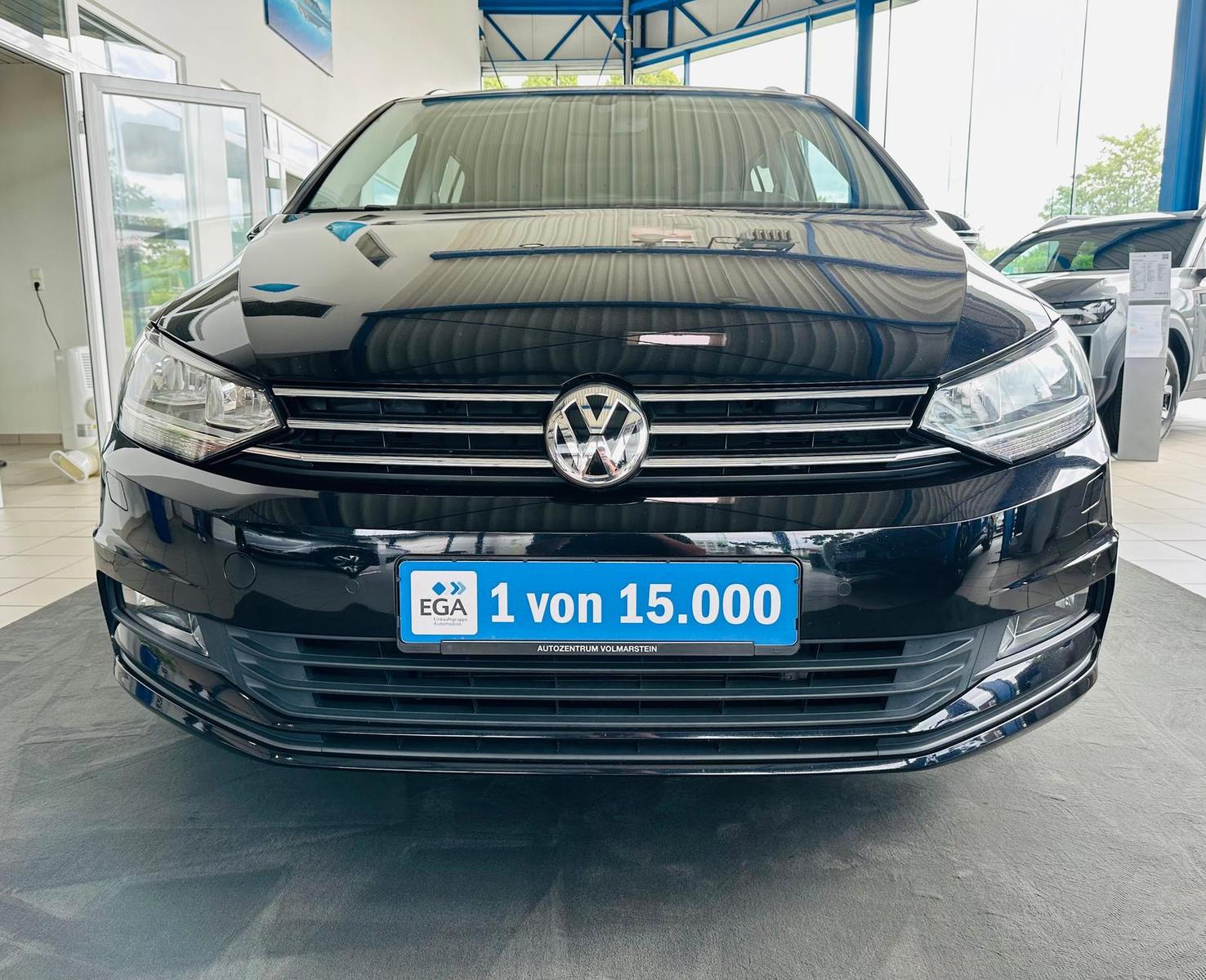Volkswagen Touran 1.4TSI Comfortline 7Sitz DSG Nav SHZ PDC 