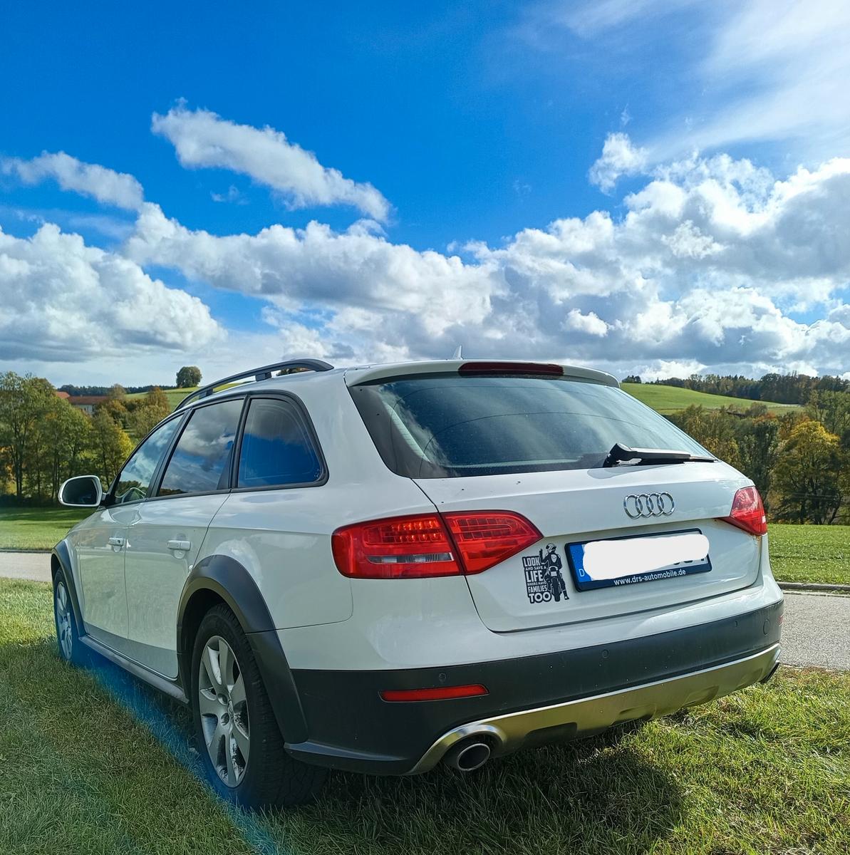 Audi A4 ALLROAD 2010 — interior