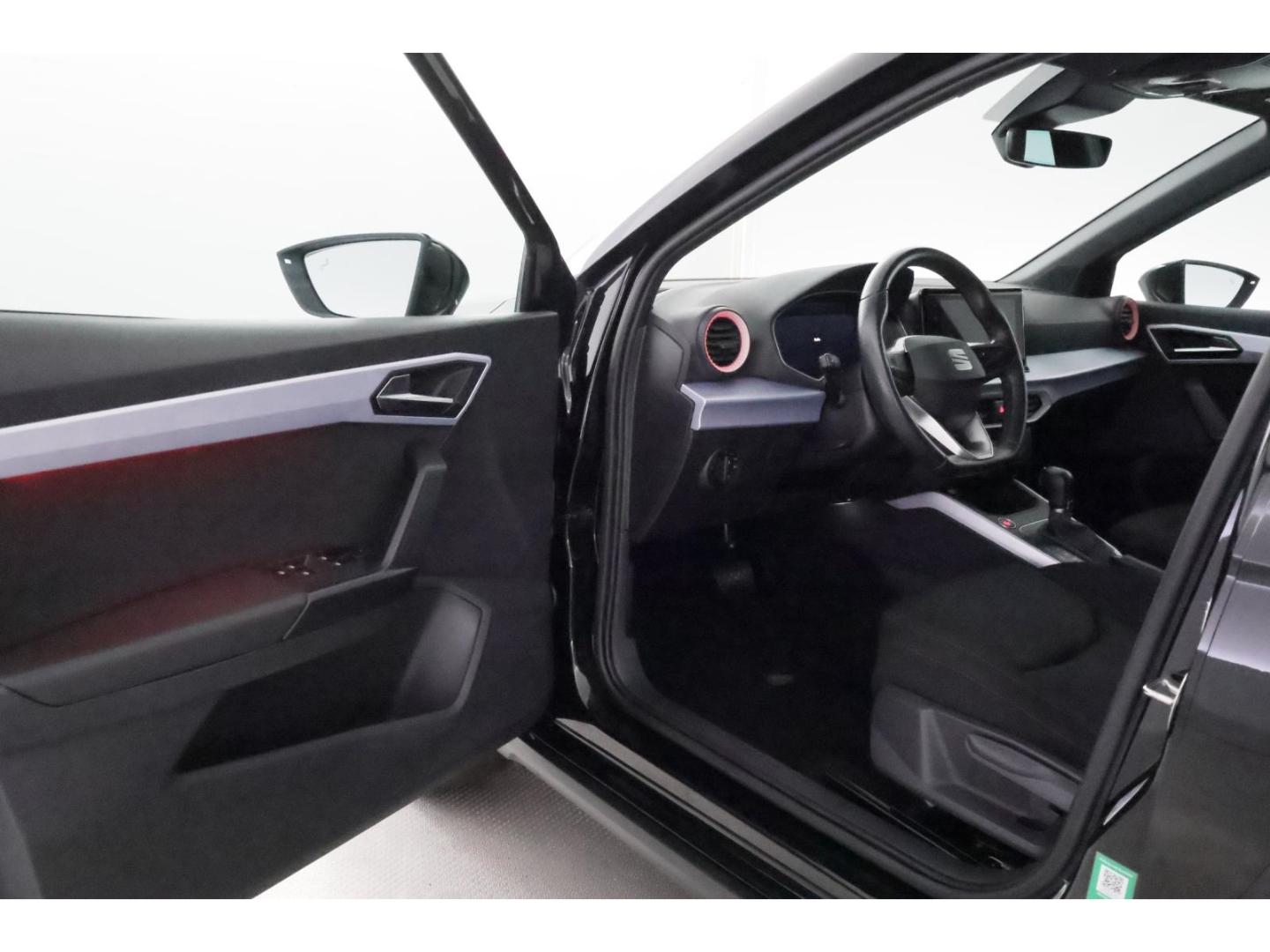 SEAT Arona 1.5TSI DSG FR+LED+NAVI+KAMERA+CARPLAY, миниатюра 13