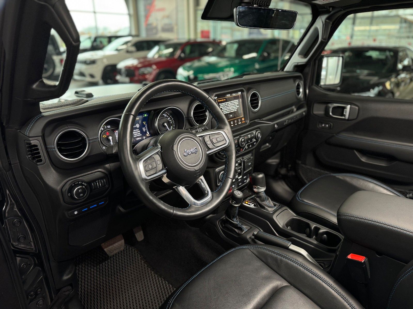 Fahrzeugabbildung Jeep Wrangler Unlimited 2.0 4xe Rubicon "DUAL-TOP"