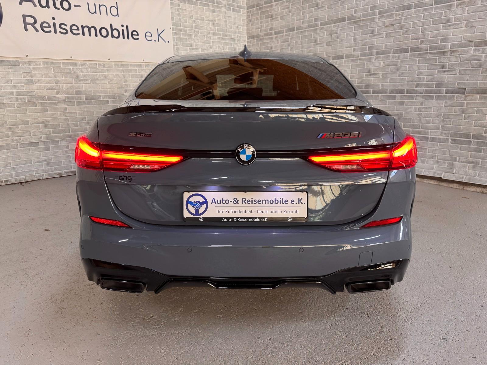 BMW M235i xDrive/PERFORMANCE M/19 Zoll /LED/AMBIENTE