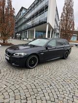 BMW 530d xDrive M-Paket | Vollausstattung ... - BMW 530 Kombi 530d m paket voll mit Diesel-Antrieb