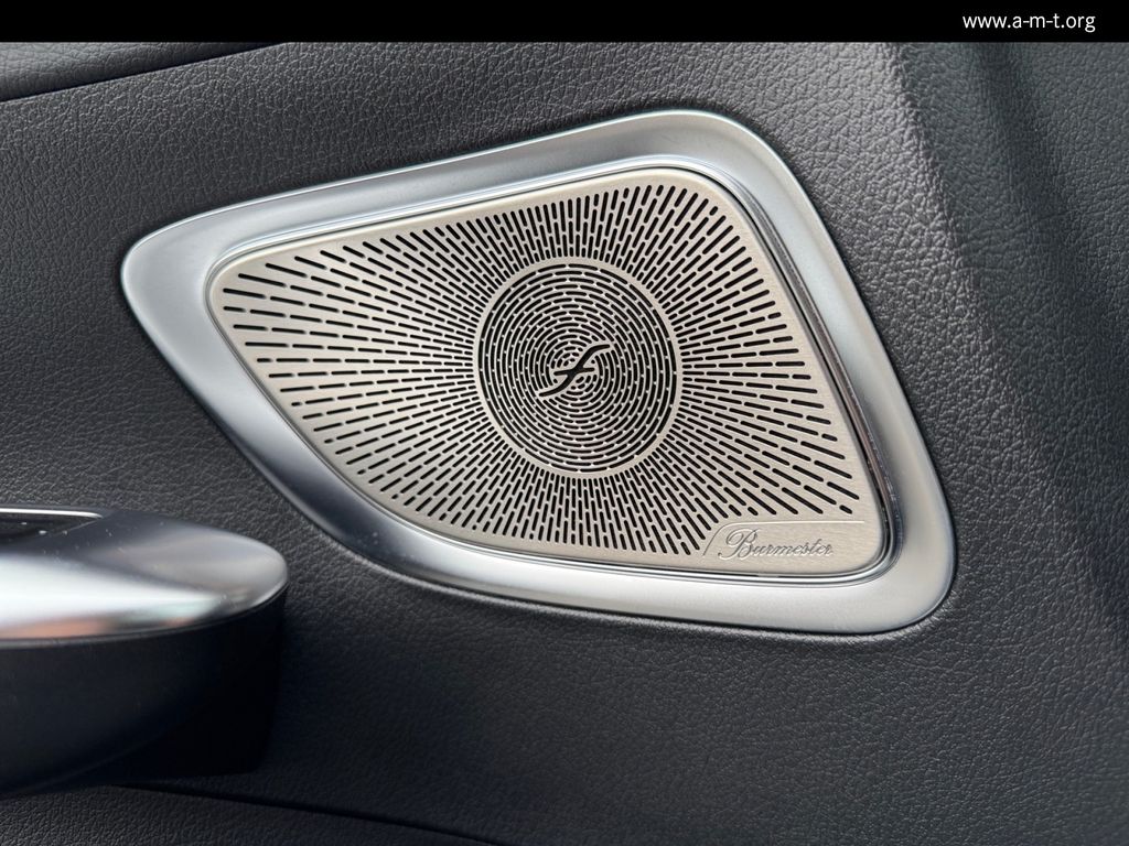 MERCEDES-BENZ C 300 e T AMG Adv.*Burm.*beh.Lenkr.*Kamera*Night