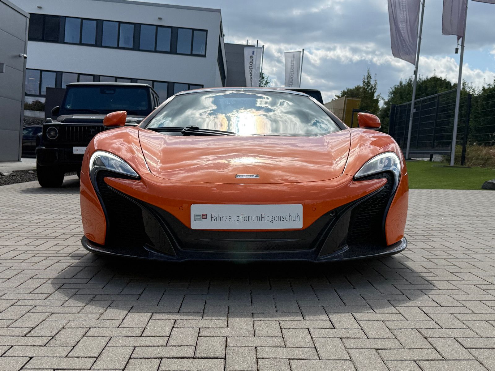 Fahrzeugabbildung McLaren 650S Spider-1.HD.-Carbon-TechPaket II-Sportausp.