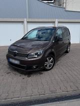 Volkswagen VW Touran 1.2 TSI Match  Neuer Motor, Tüv... - Volkswagen Touran: Motor