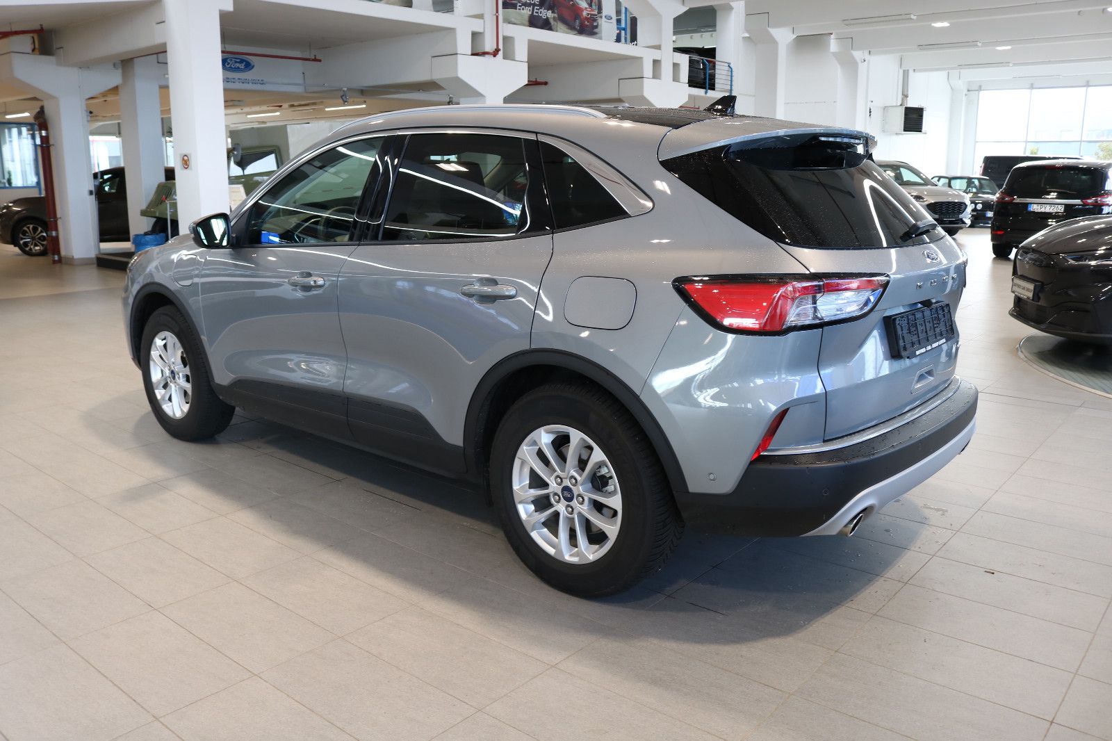 Fahrzeugabbildung Ford Kuga Plug-In Hybrid Titanium X/Pano/AHK