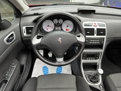 Fahrzeugabbildung Peugeot 307 CC 2.0 Cabrio-Coupe Sport / Klimaauto SHZ