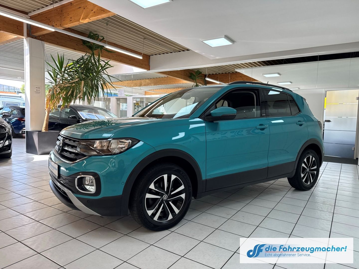 Fahrzeugabbildung Volkswagen T-Cross United 1.0 TSI Navi ACC Apple CarPlay An