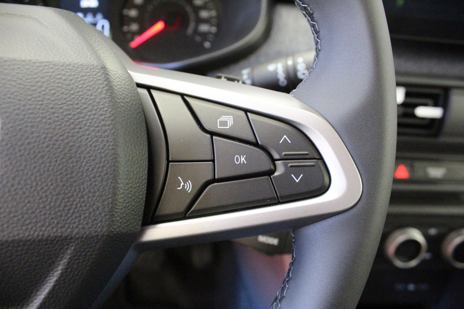 Fahrzeugabbildung Dacia Sandero Expression ECO-G 120 *Sitzhz*LPG*Kamera