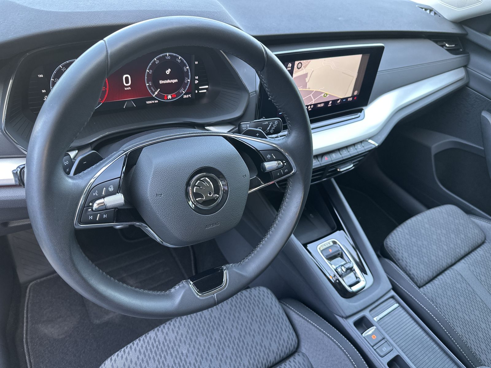 Fahrzeugabbildung SKODA Octavia Combi Clever 4x4 NAV+LED+ACC+HEAD-UP+VC