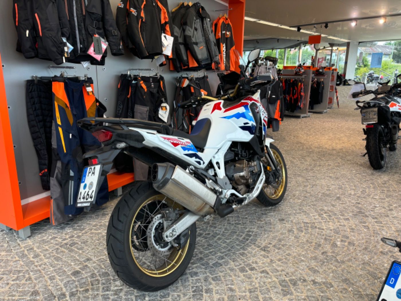 Fahrzeugabbildung Honda CRF 1100 D 4 S ADV Sports DCT ES