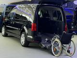 Volkswagen Caddy DSG Maxi - Behindertengerecht-Rampe - Volkswagen Caddy: Schwarz