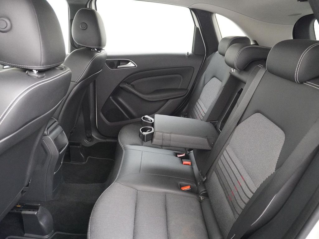 Mercedes-Benz B 180 Ambition Facelift AHK Led navi