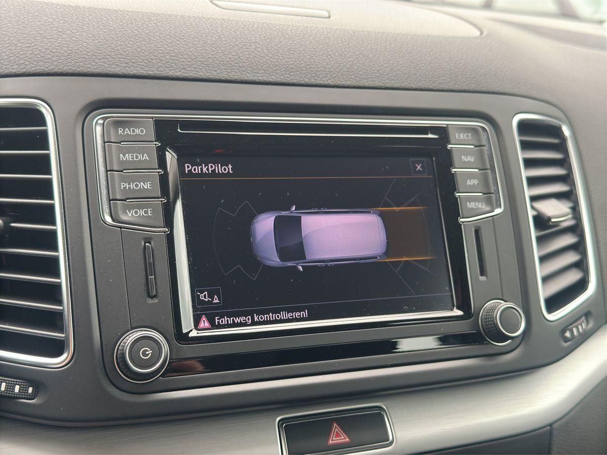 Sharan Comfortline  2.0 TDI DSG ACC STDHZ PDC