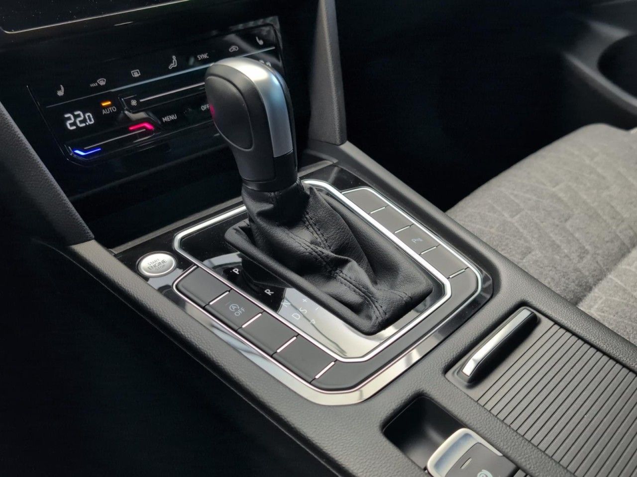 Passat Variant Business 2.0 TDI DSG Klima Navi