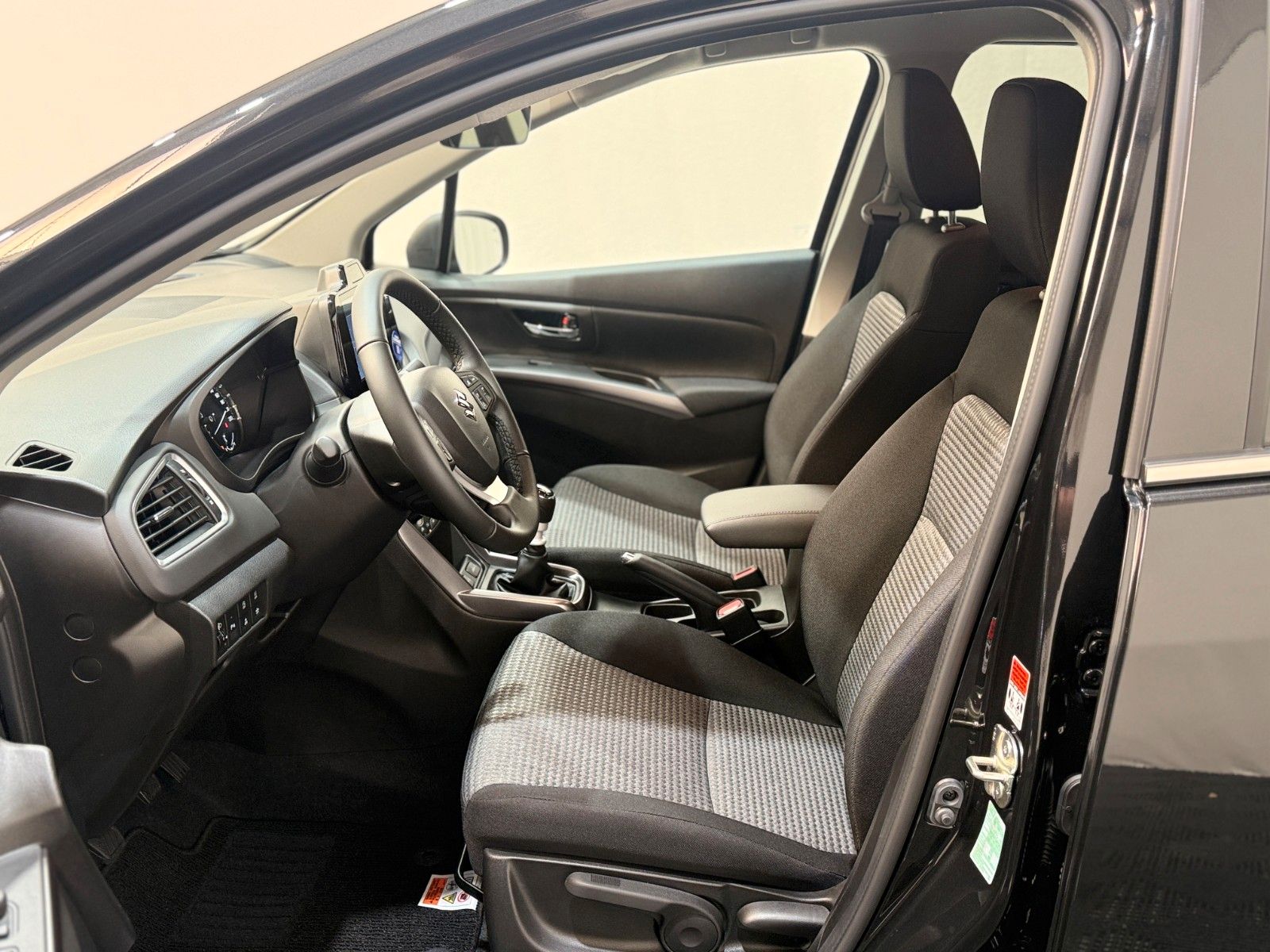 Fahrzeugabbildung Suzuki (SX4) S-Cross 1.4 BOOSTERJET Hybrid Comfort