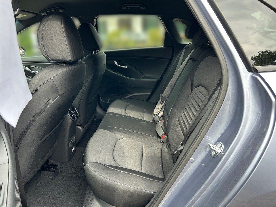 Fahrzeugabbildung Hyundai i30 MY25 1.5T 48V 7DCT ADVANTAGE PLUS-P KEYLESS+