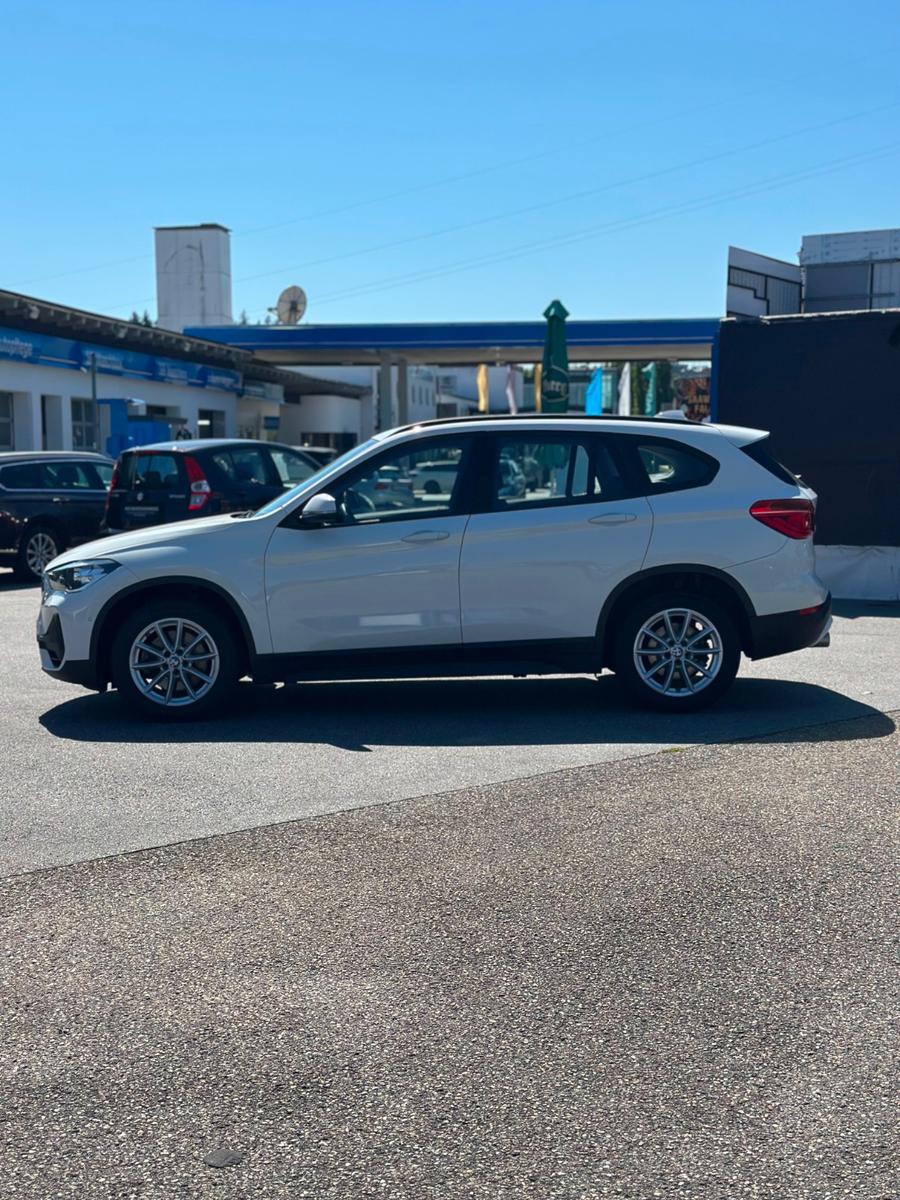 BMW X1 sDrive 20 i Advantage, миниатюра 3