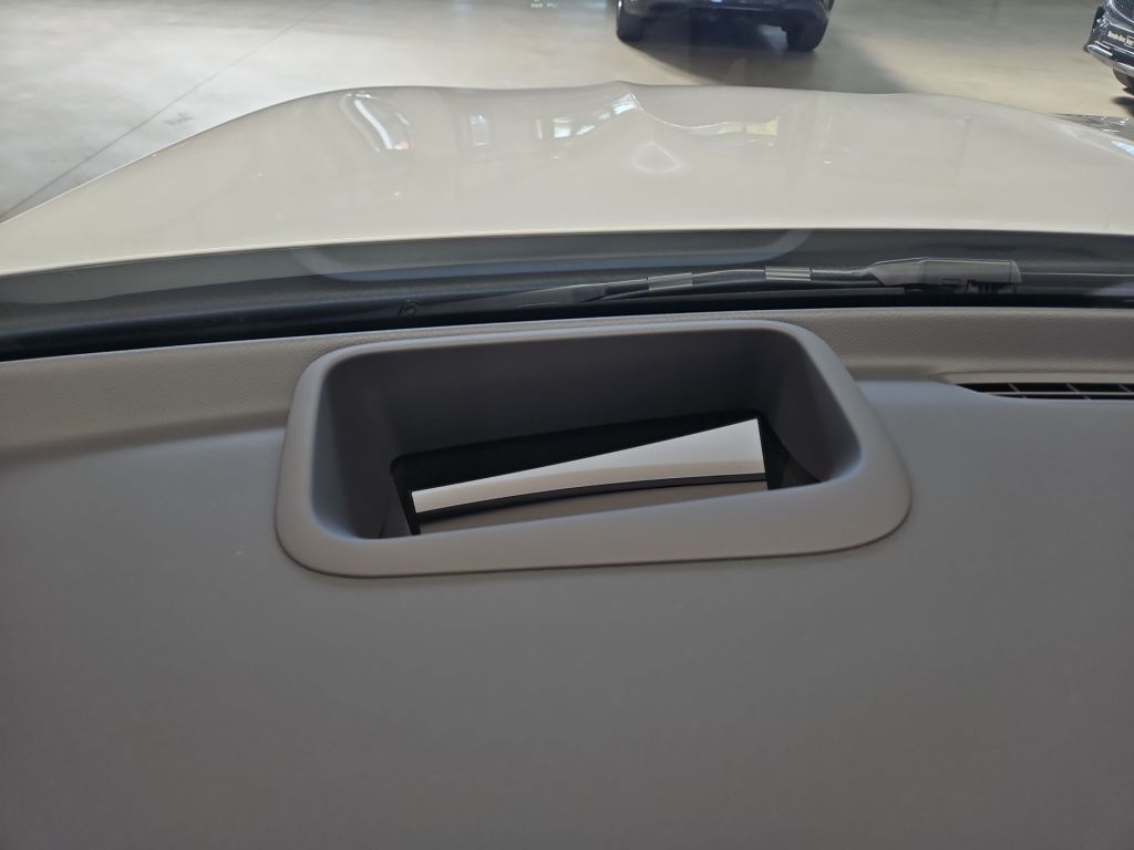 Fahrzeugabbildung Mercedes-Benz GLB 350 4M +AMG+MULTI+AHK+3.SITZREIHE+ASSIST+HUD