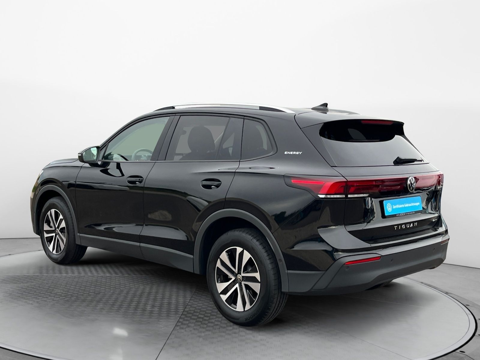 Volkswagen Tiguan 2.0 TDI DSG Energy 4M Navi LED AHK Kamer foto 4