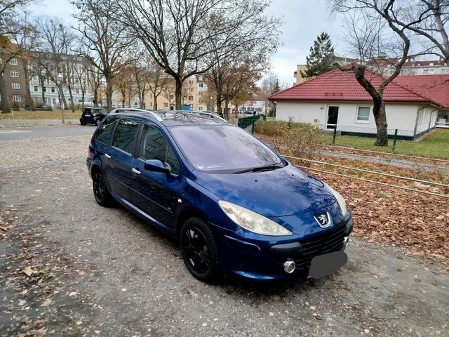 Peugeot 307. 7.sizer 2.0 HDI TÜV neu