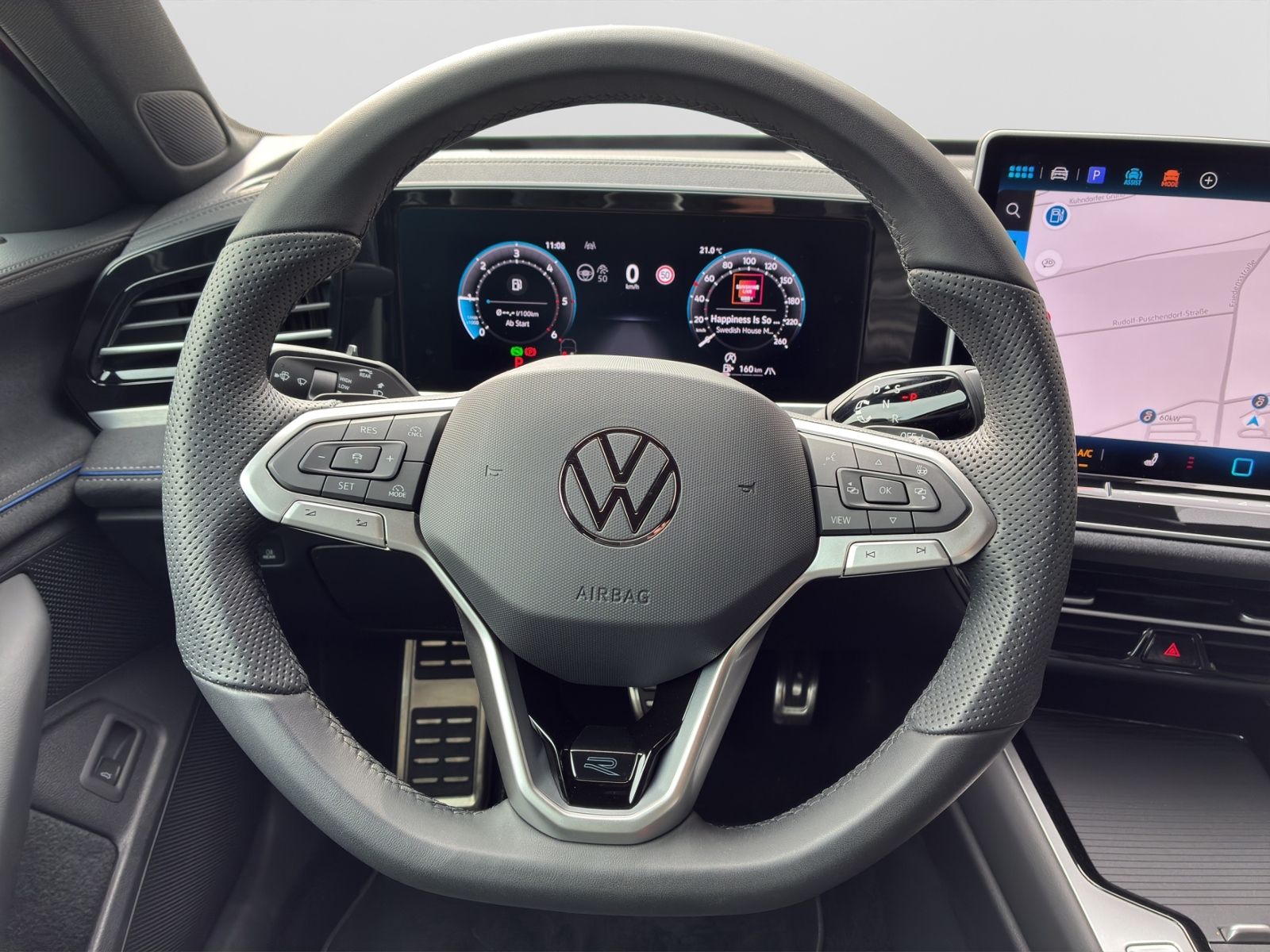 Passat 2.0 TDI R-LINE 4M *STDHZG*AHK*BLACK*