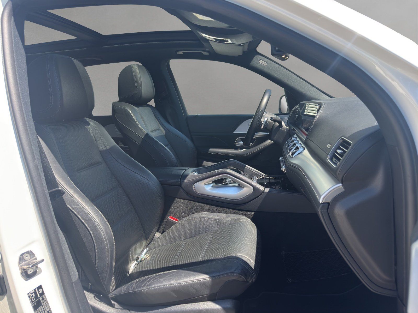Fahrzeugabbildung Mercedes-Benz GLE 580 AMG Line/DISTRO/PANO/BURMESTER/360°CAM