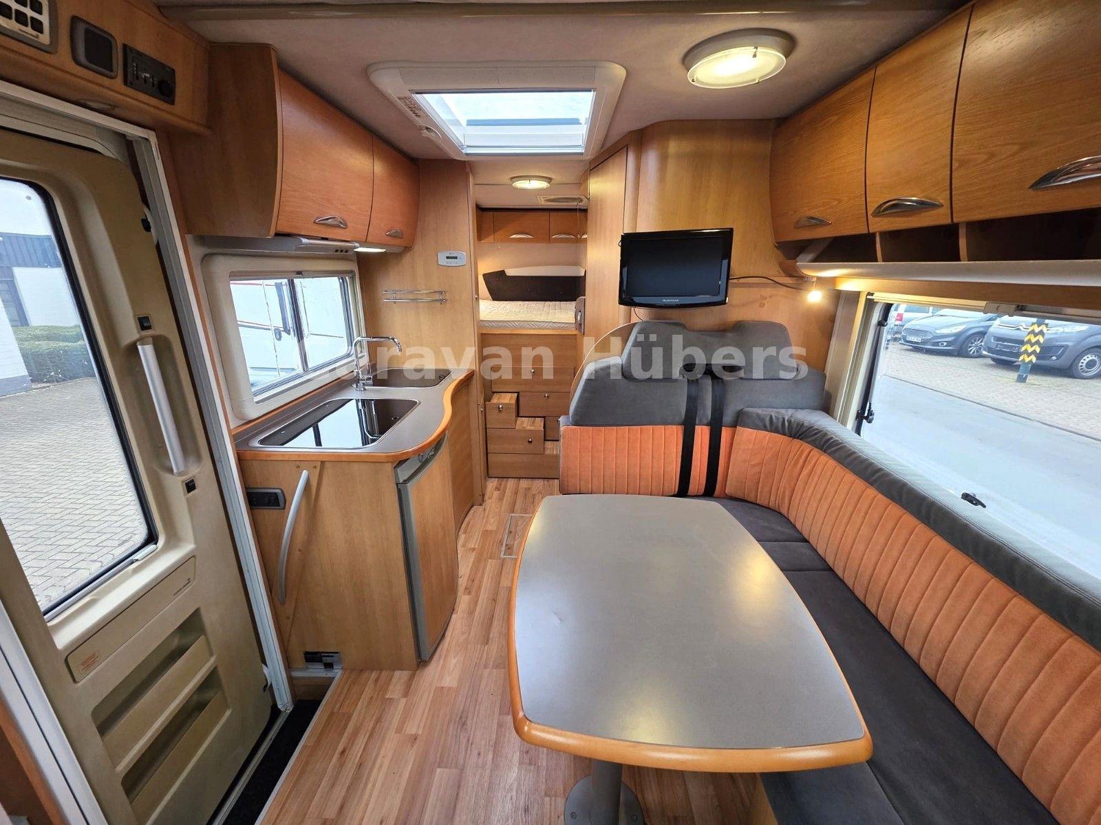 Eura Mobil Contura 660HB - Festbett - Solar - auto.Sat/TV