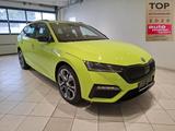 Skoda Octavia Combi RS iV AHK Head Up Parklenk - mit Hybrid-Antrieb: Grün, Kombi