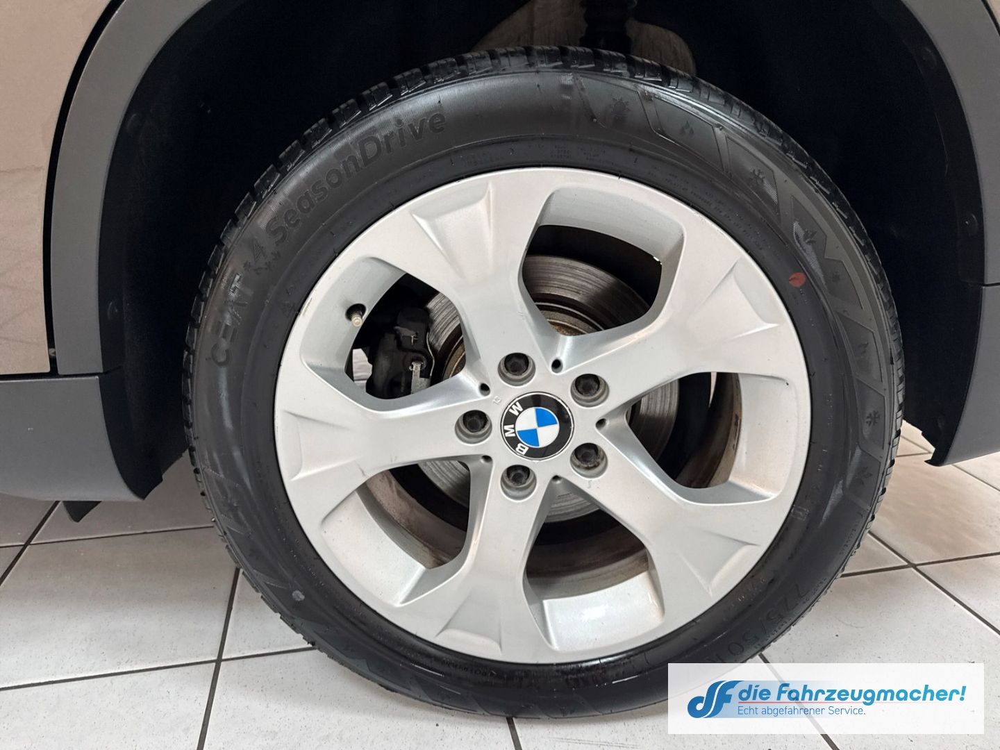 Fahrzeugabbildung BMW X1 18 i sDrive 18i Navi Klimaautom SHZ Rückfahrk