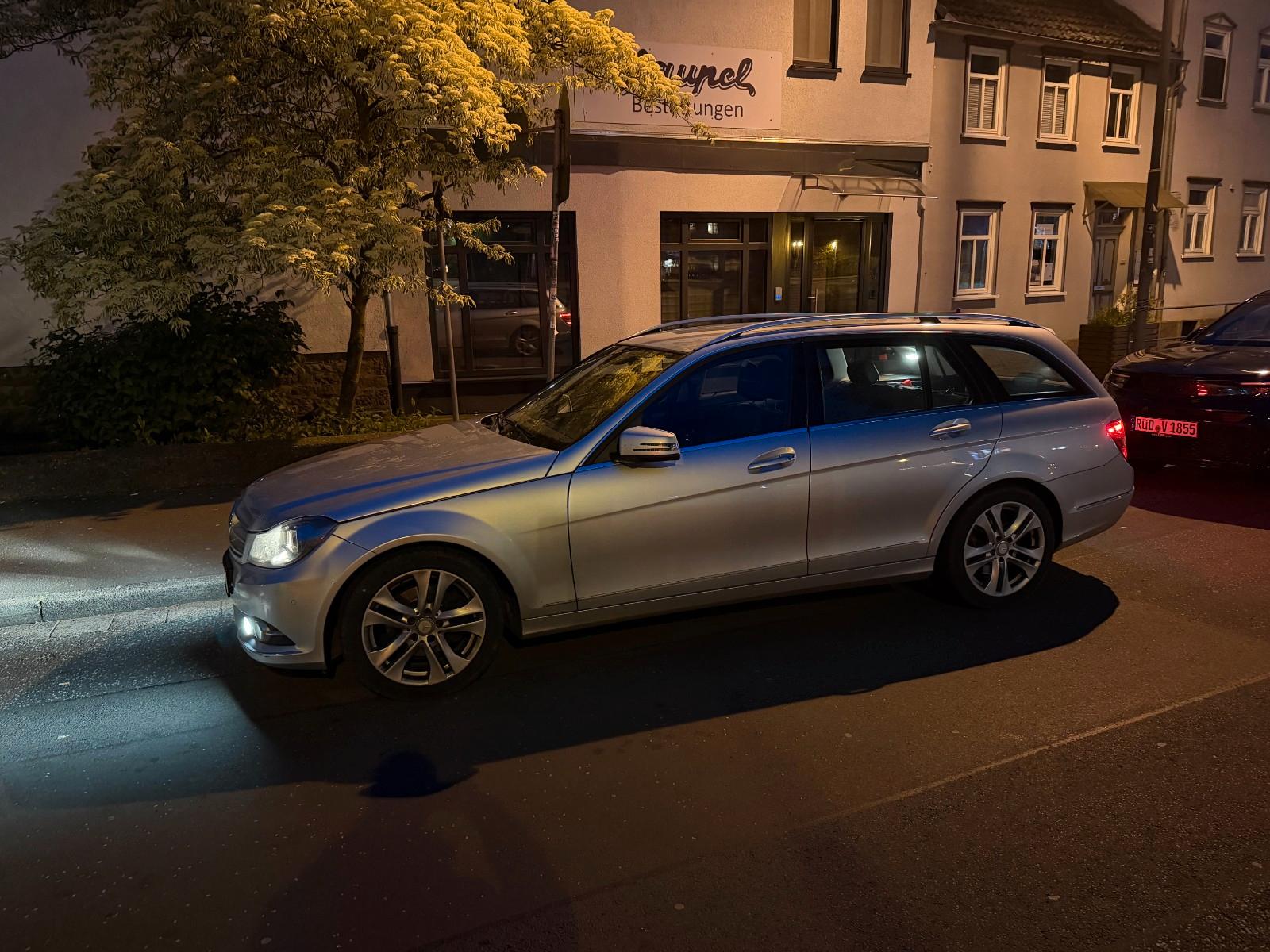 Mercedes-Benz C 220 T CDI Avantgarde +StHz+COMAND+Kamera+