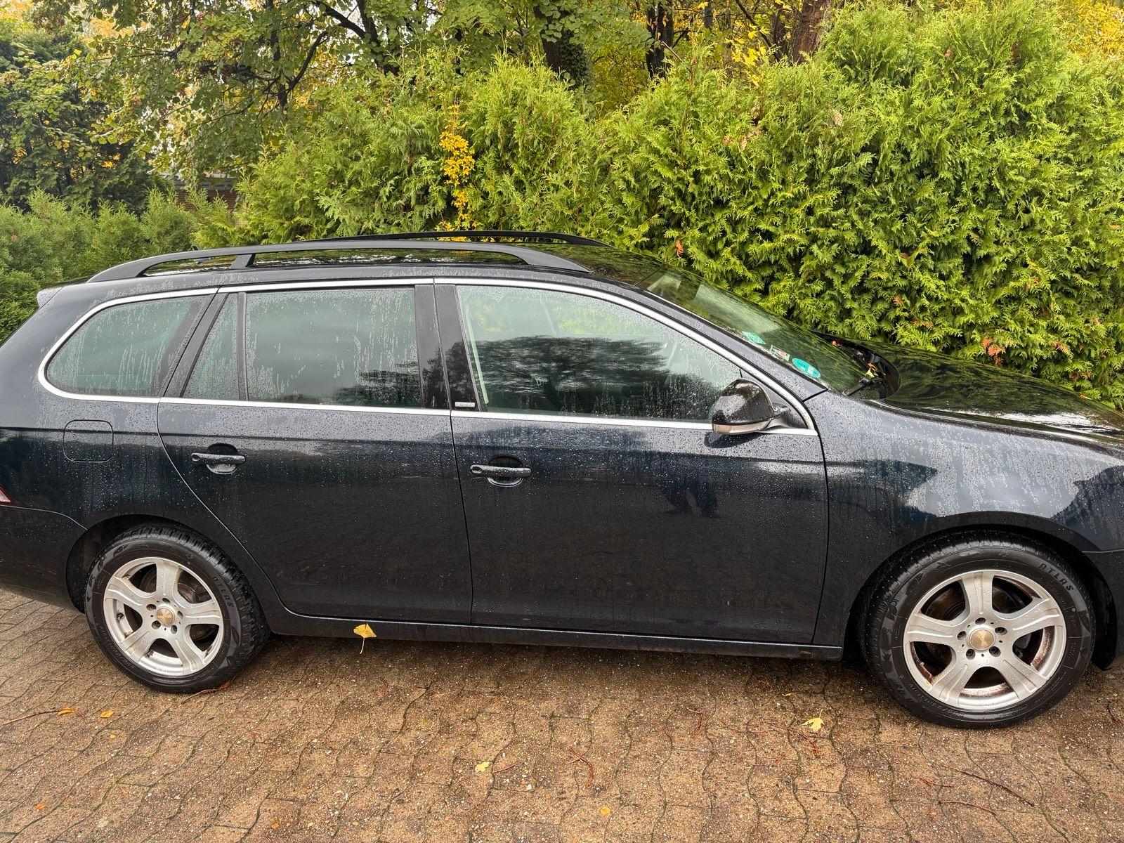 Volkswagen Golf 2012 — engine 103 HP (76kW)