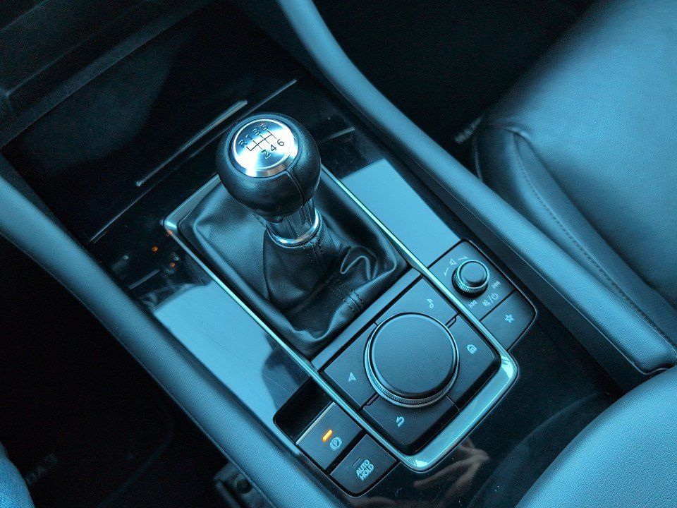 Fahrzeugabbildung Mazda 3 SKY-X 180 AWD SELECTION DES-P BOSE+360+NAV+LED