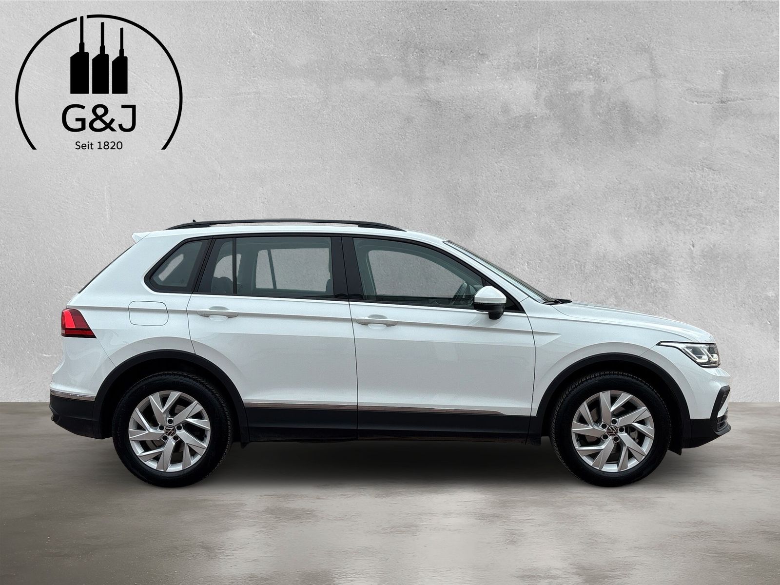 Fahrzeugabbildung Volkswagen Tiguan Life 1.5 TSI RFK Matrix-LED