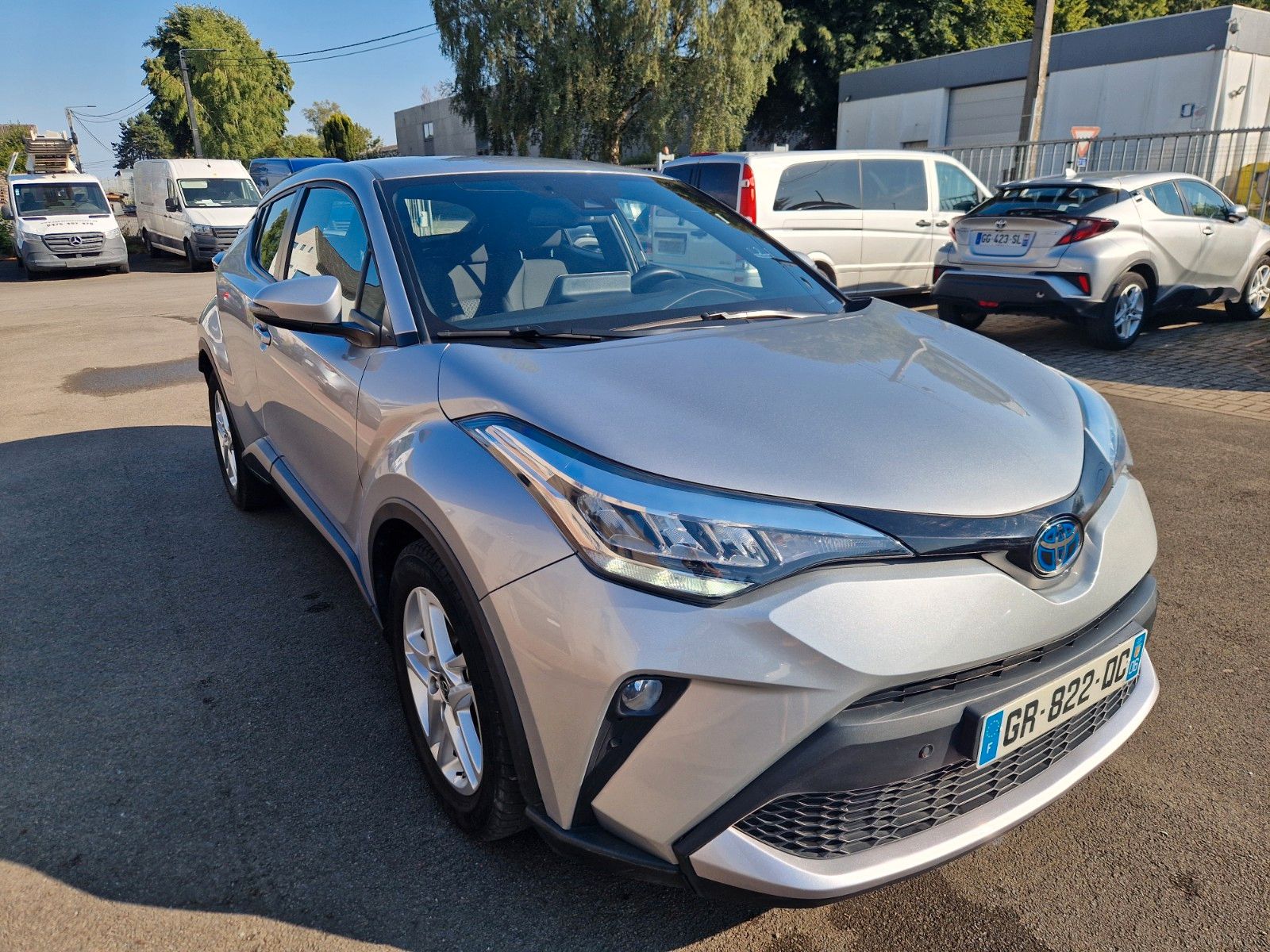 Toyota C-HR 1.8-l-VVTi Dynamic E-CVT, NAVI, CAM, KLIMA imagem 2