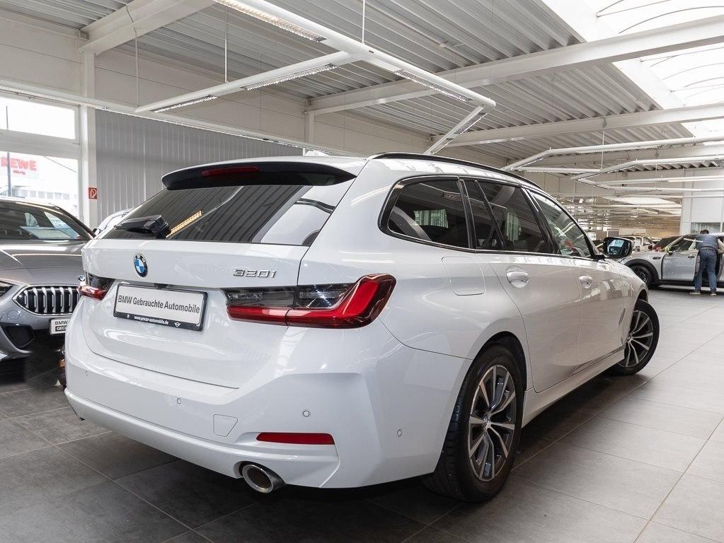 BMW 320i Touring HiFi DAB RFK Tempomat Klimaaut.