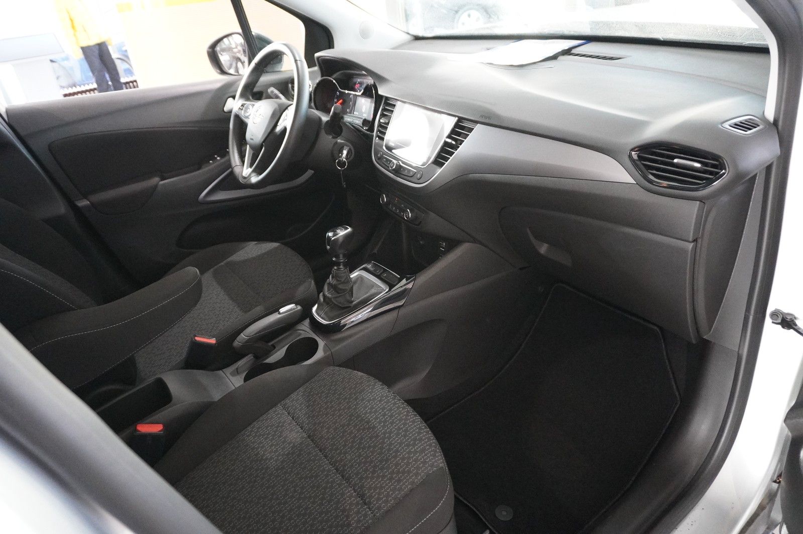 Fahrzeugabbildung Opel Crossland (X) 1.5D EDITION NAVI/LED/KAMERA/DAB+