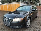 Audi A4 2.0 Avant Bi-Xenon, 2 Hand, Audi Scheckheft - Audi A4 aus 2005: Kombi