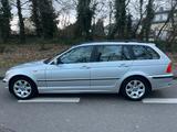BMW 320i Benziner Automatik - BMW 320 aus 2002: 320i