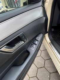 Mercedes E 200 - 9