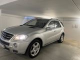 Mercedes-Benz ML 500  - Mercedes-Benz ML-Klasse aus 2005