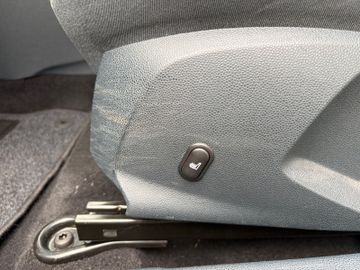 Bild 7 Ford Fiesta 3trg Champions Edition +KLIMA+AUX+SHZ+BT+