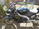 Aprilia RSV4 Factory - APRILIA RSV4