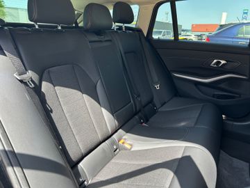 BMW 318 - 12