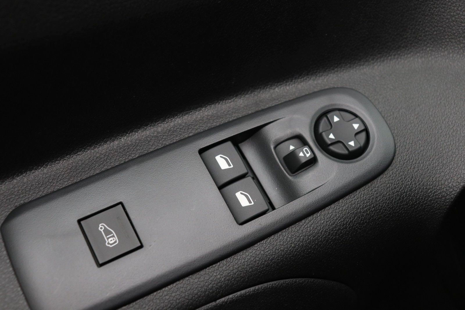 Fahrzeugabbildung Fiat E- Doblò Cargo L2 KAWA AHK Kamera