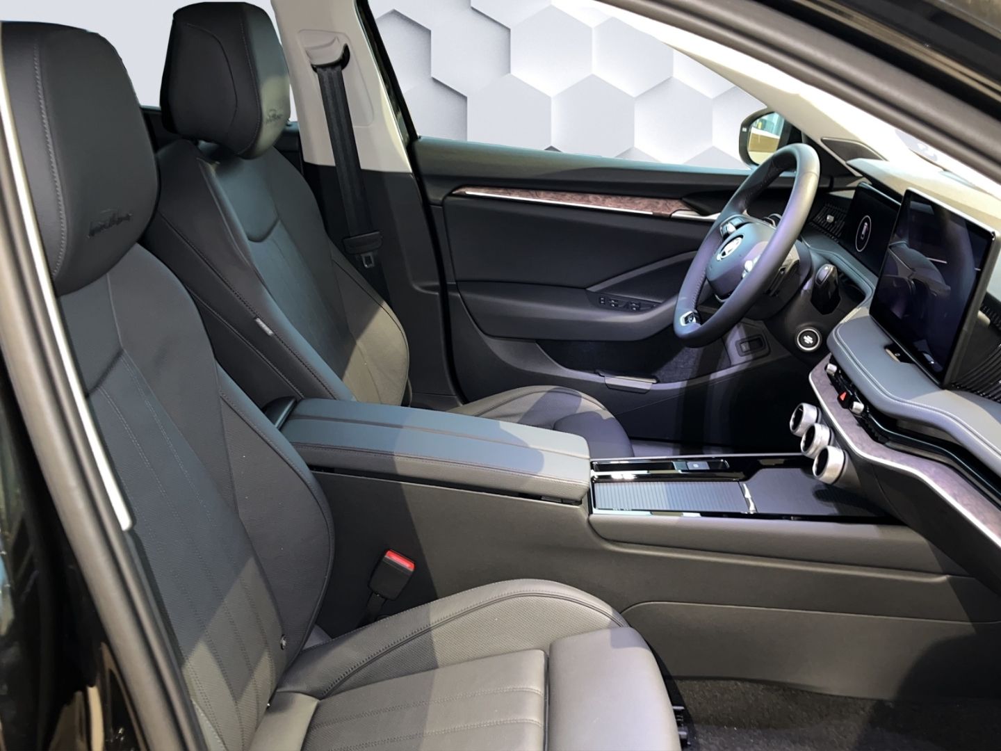 Superb Combi L&K 2.0 TDI 110kW 7 Gang DSG SOFORT