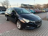 Opel Astra K Innovation Aut.*Leder*Navi*LED*VOLL! - Opel Astra: Leder, Schiebedach