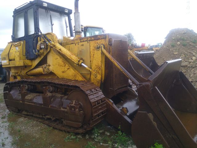 Komatsu D75S